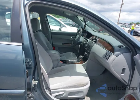 2007 Buick Lacrosse Cx z USA, uszkodzony, nr VIN 2G4WC582671245979